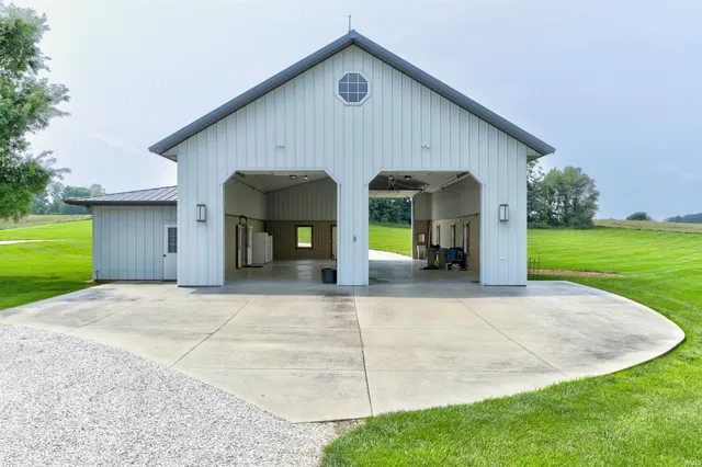 $1,150,000 | 9555 South 475 East, Ferdinand, IN 47532