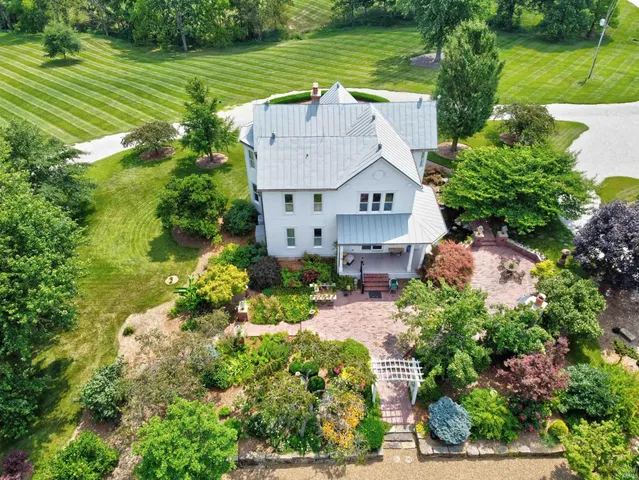 $1,150,000 | 9555 South 475 East, Ferdinand, IN 47532