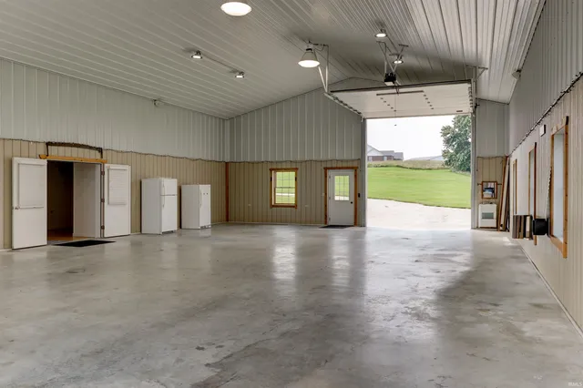 $1,150,000 | 9555 South 475 East, Ferdinand, IN 47532