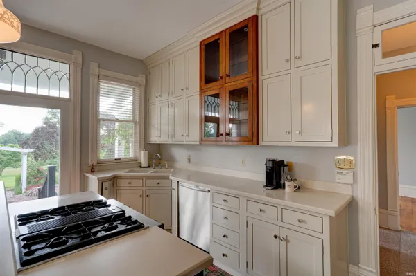 $1,150,000 | 9555 South 475 East, Ferdinand, IN 47532