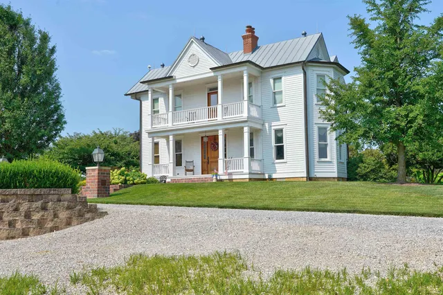 $1,150,000 | 9555 South 475 East, Ferdinand, IN 47532