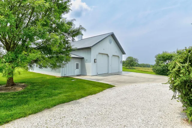 $1,150,000 | 9555 South 475 East, Ferdinand, IN 47532