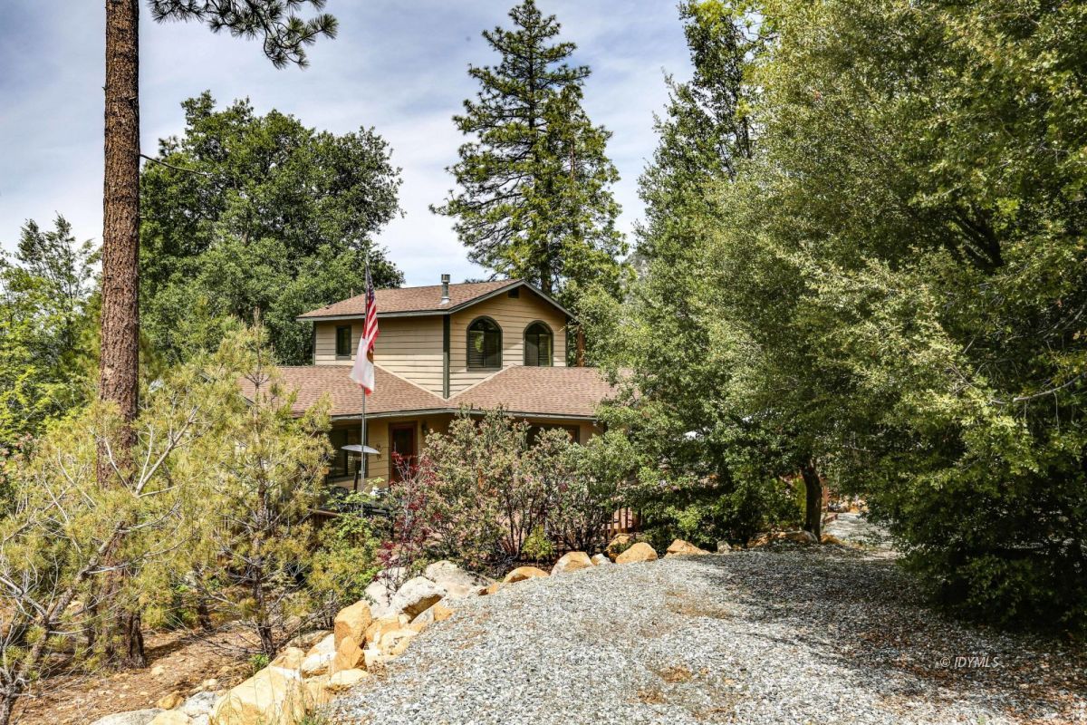 25451 Glen Road Idyllwild, CA 92549 - Photo 4 of 41 Untitled