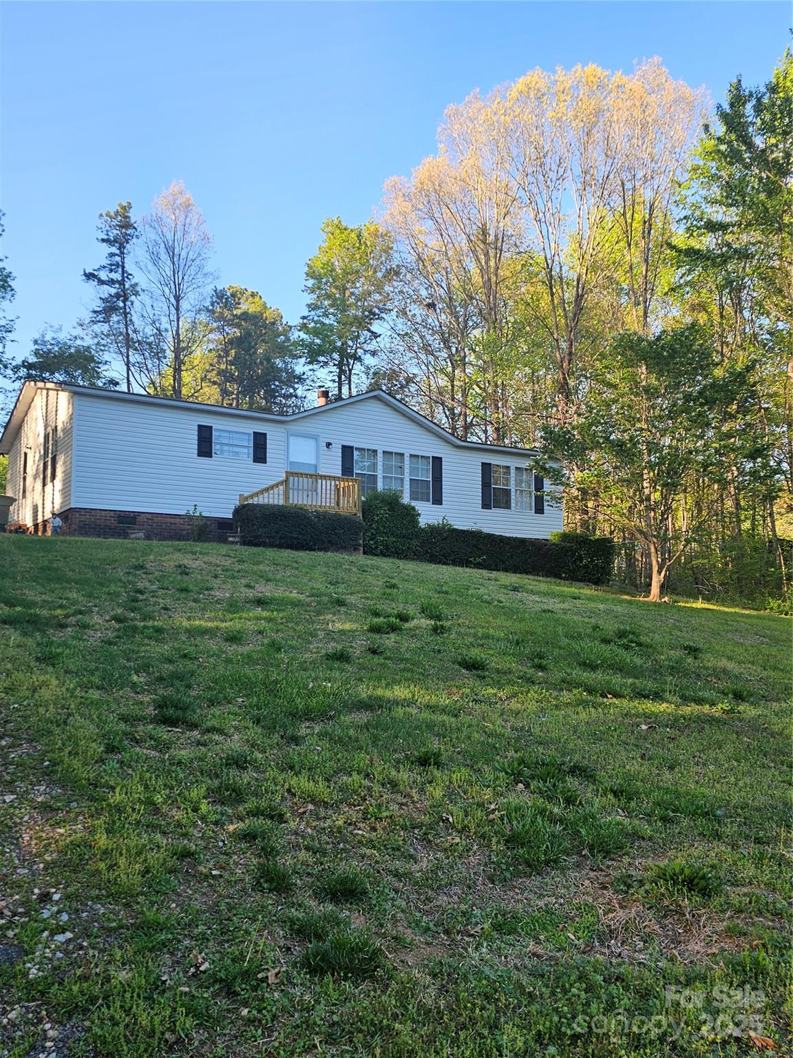 112 Thunder Road China Grove, NC 28023 - Photo 1 of 21 Gallery Image 1