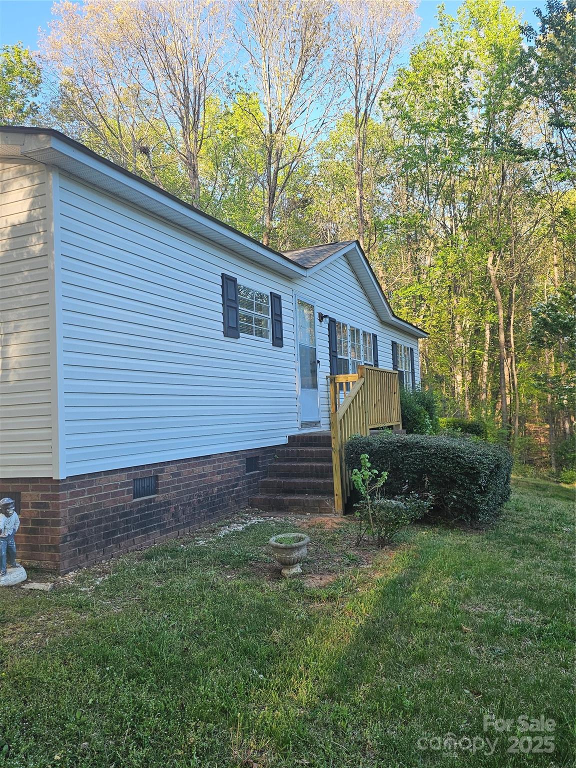 112 Thunder Road China Grove, NC 28023 - Photo 3 of 21 Gallery Image 3
