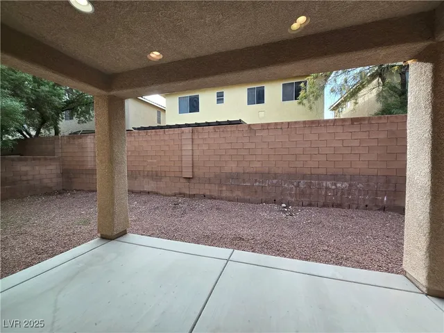 $2,000 | 10601 Cave Ridge Street, Las Vegas, NV 89179