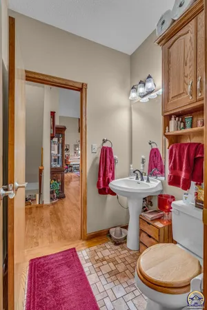 $620,000 | 10125 Saddle Creek Drive, Harveyville, KS 66431