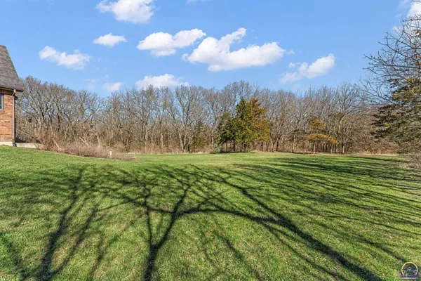 $620,000 | 10125 Saddle Creek Drive, Harveyville, KS 66431