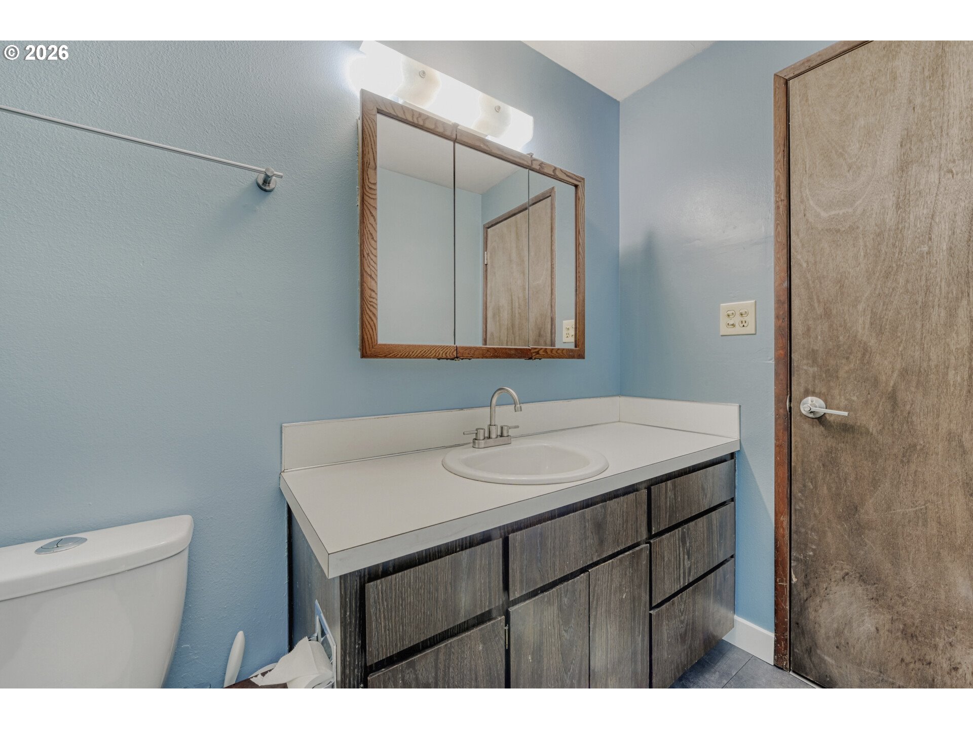 223 Southwest Taylors Ferry Road Portland, OR 97219 - Photo 19 of 33