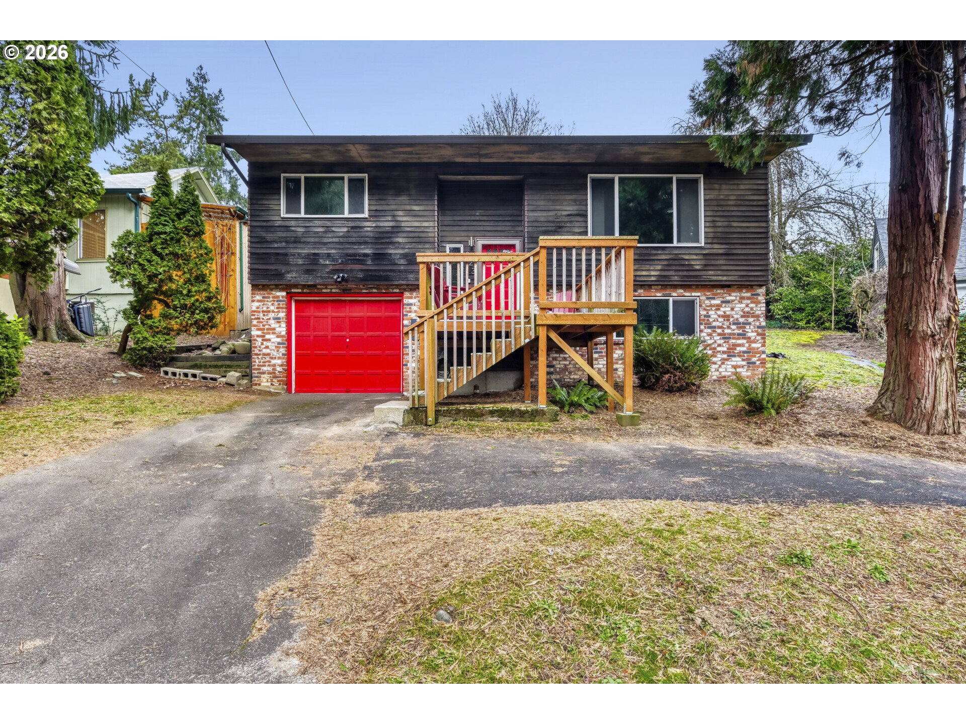 223 Southwest Taylors Ferry Road Portland, OR 97219 - Photo 2 of 33