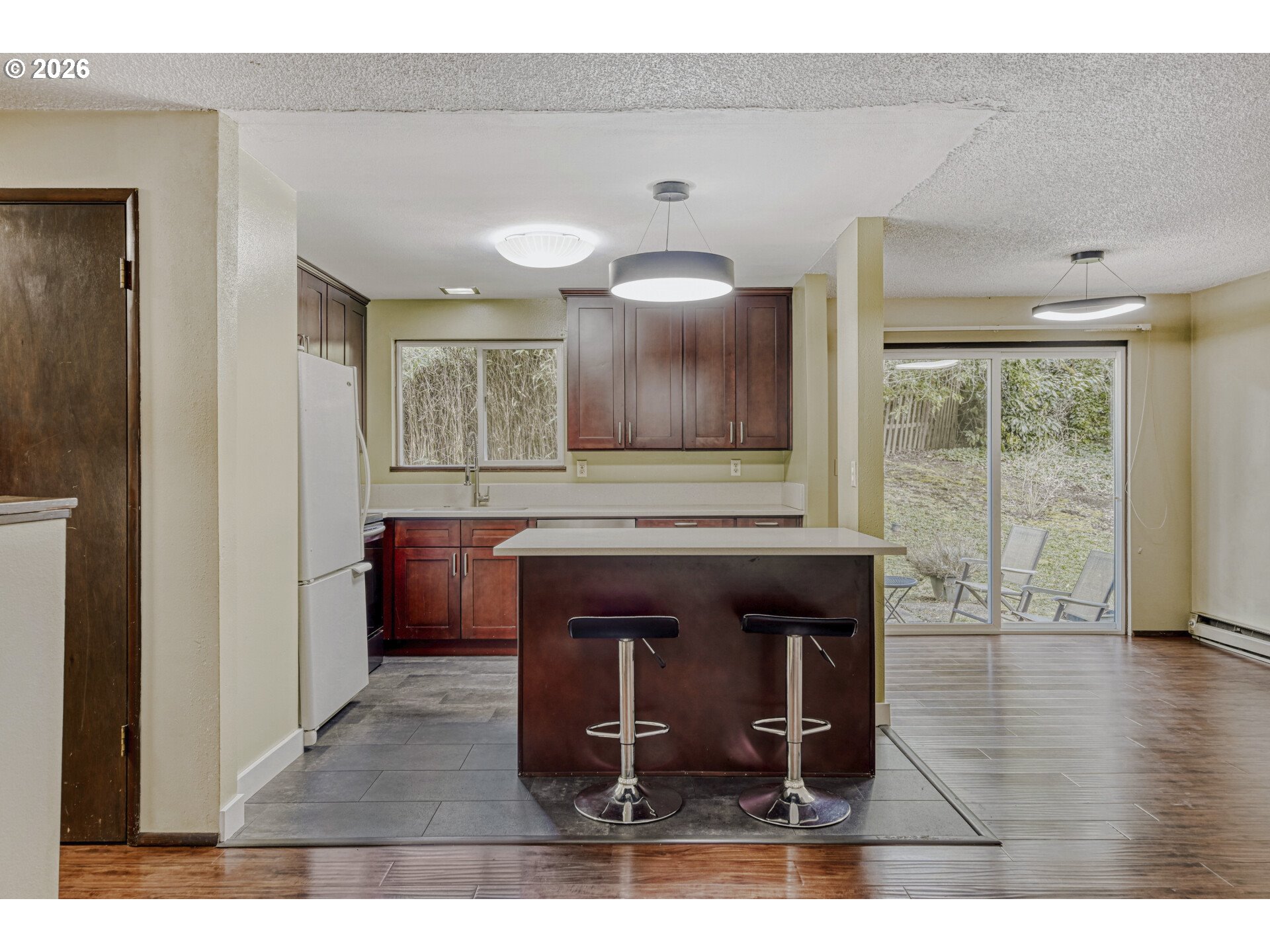 223 Southwest Taylors Ferry Road Portland, OR 97219 - Photo 10 of 33