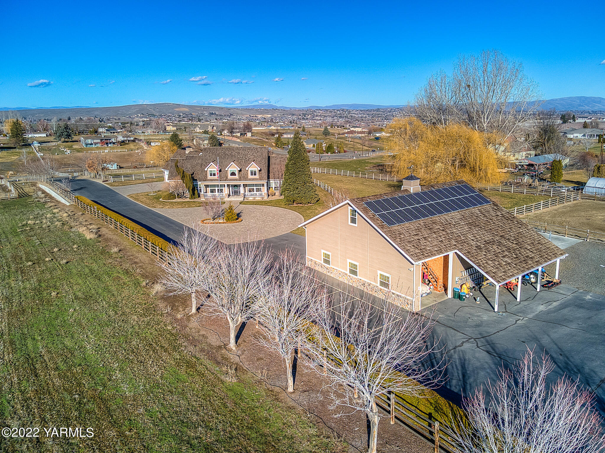 11392 Zier Road Yakima, WA 98908 - Photo 42 of 47 a view of a terrace with city view
