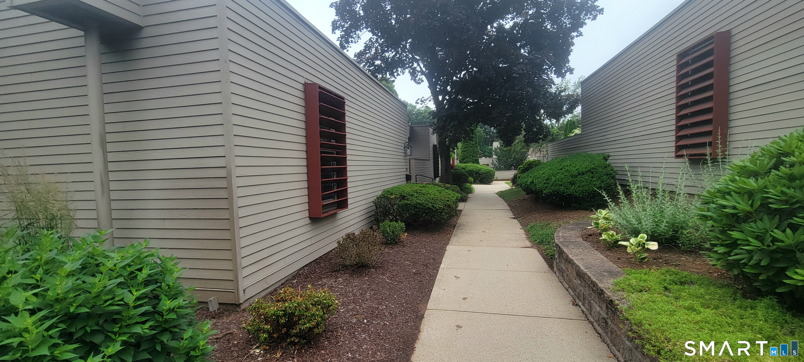 37 Charlton Hill Road, Unit 37 Hamden, CT 06518 - Photo 13 of 17