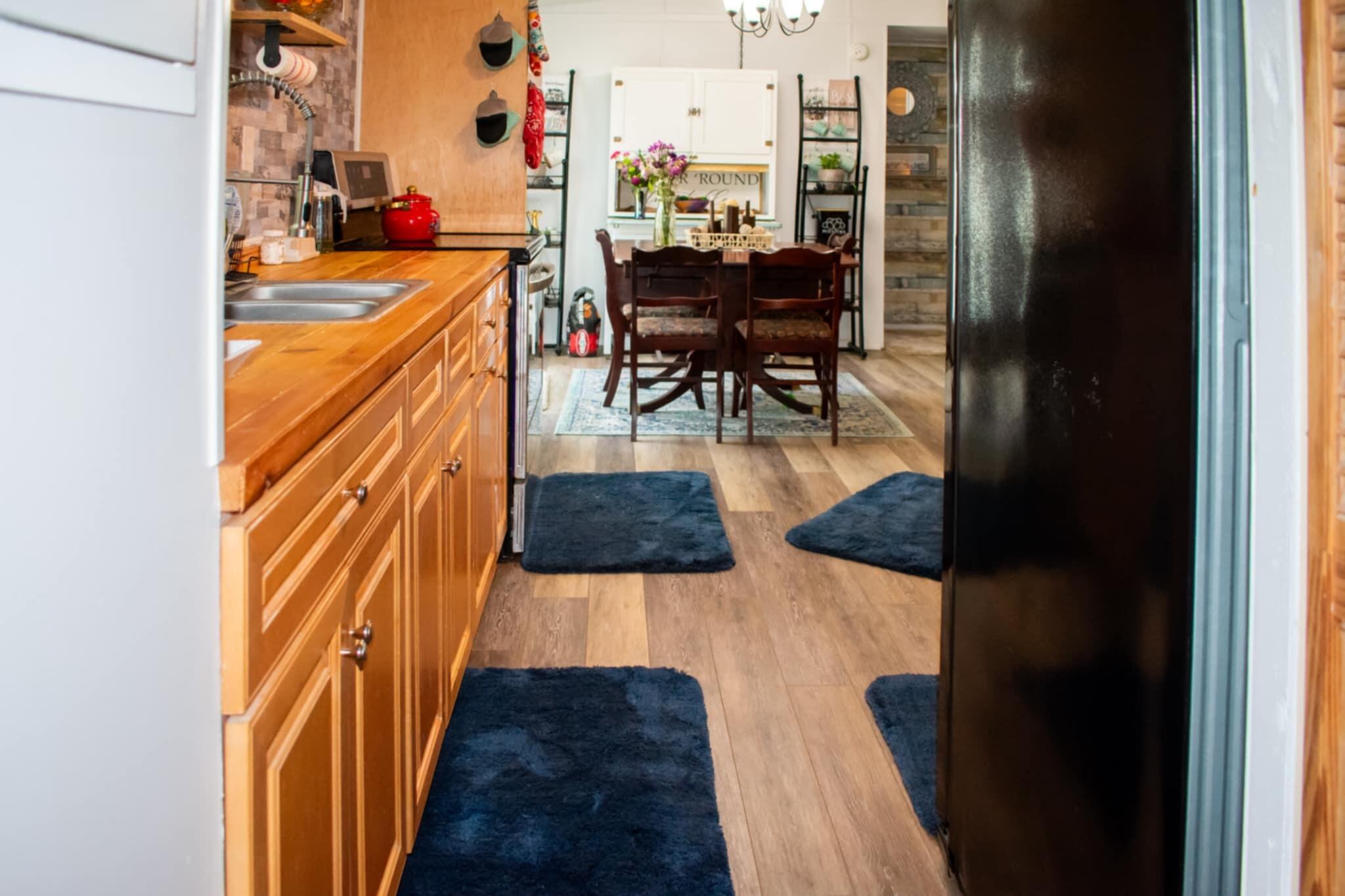 136 3rd Street Santee, SC 29142 - Photo 11 of 21 Counter