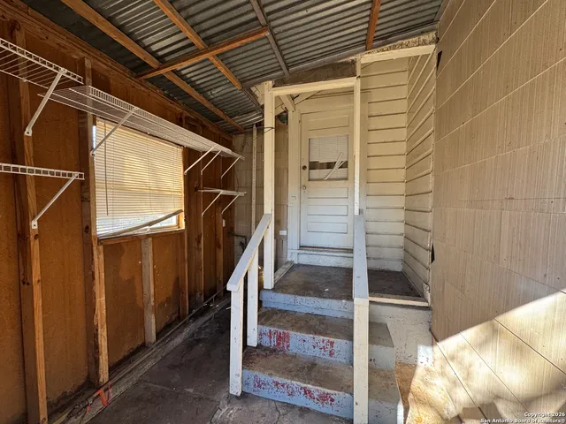 a view of walk in closet