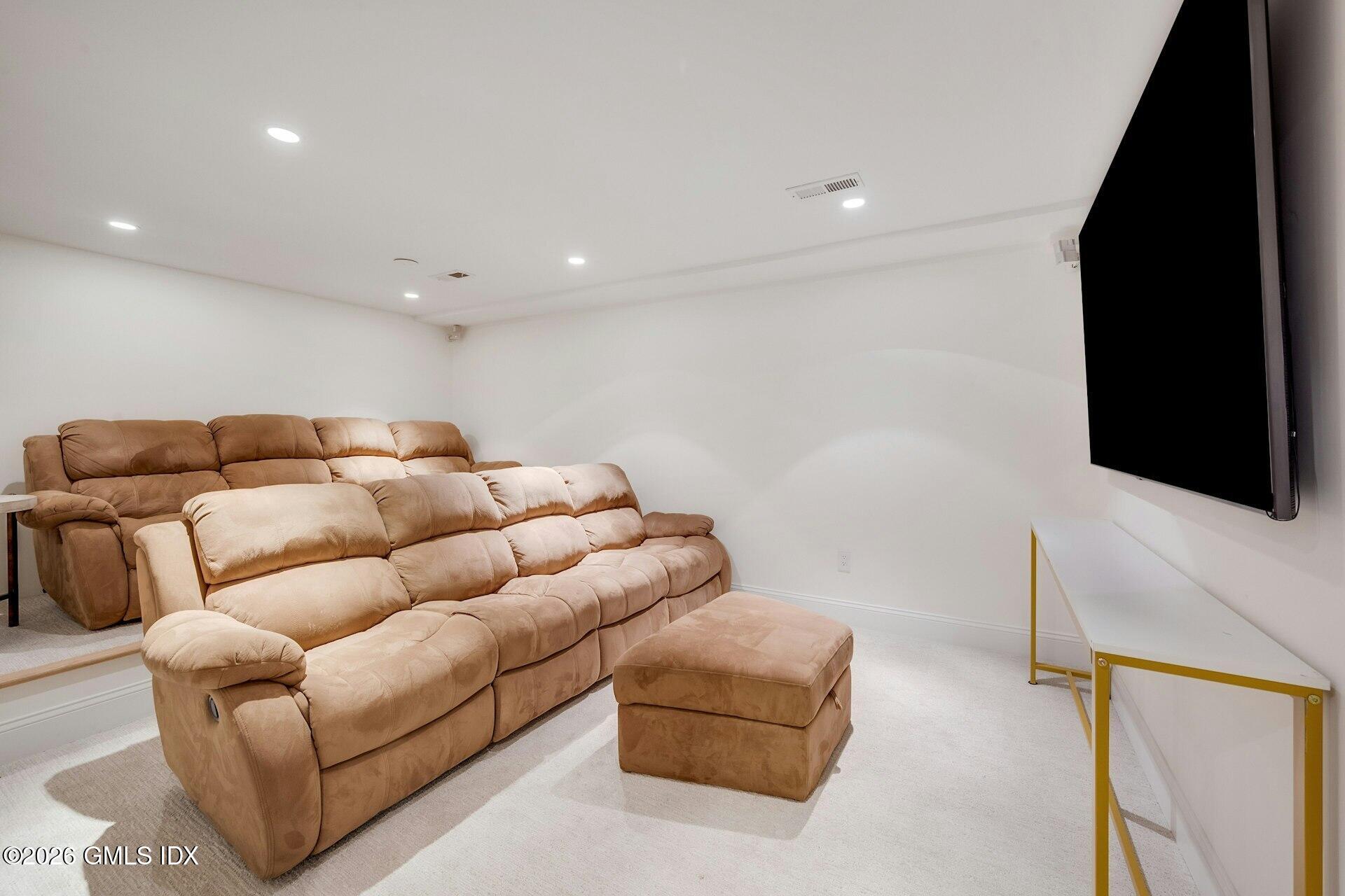 164 Stanwich Road Greenwich, CT 06830 - Photo 36 of 43 37