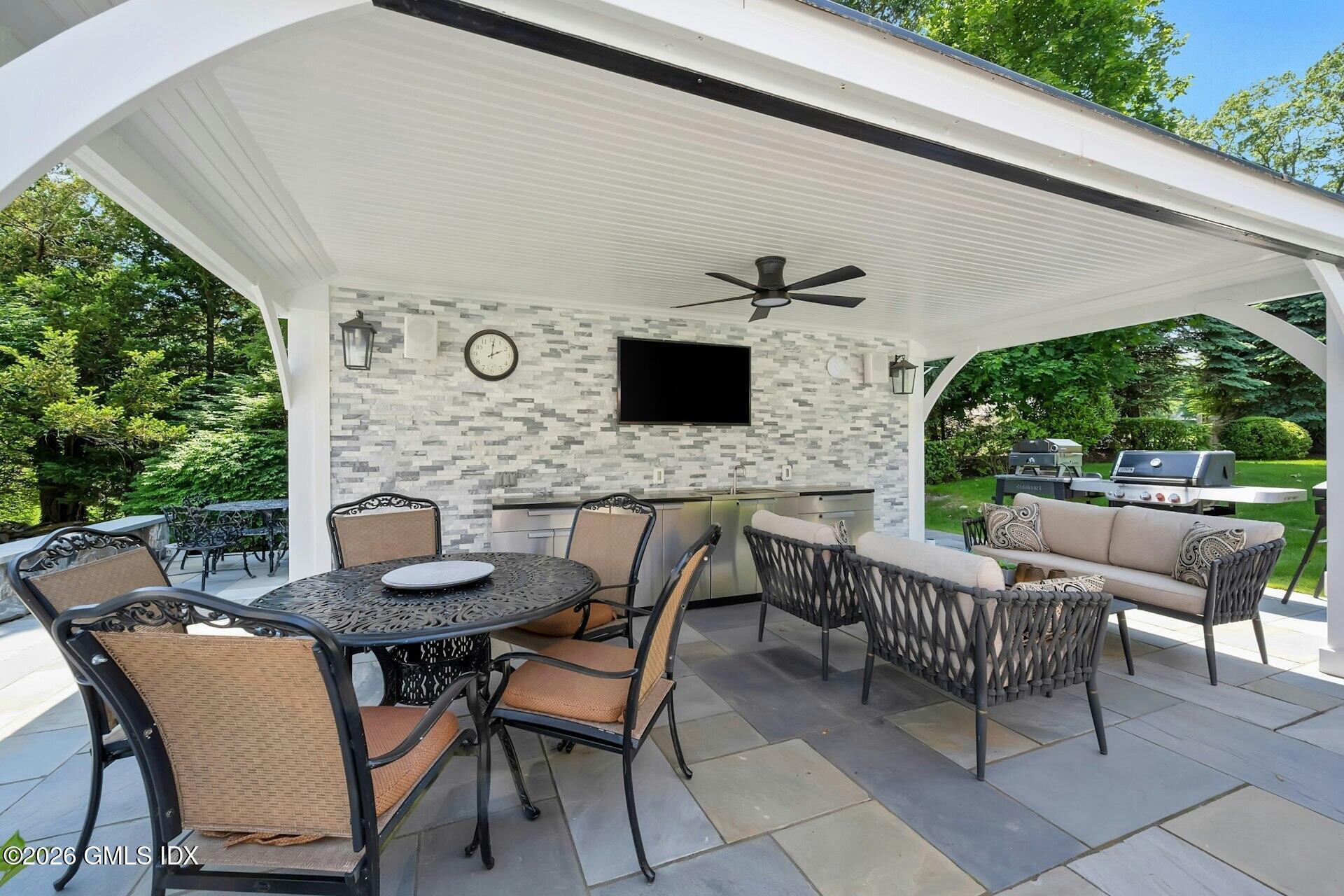 164 Stanwich Road Greenwich, CT 06830 - Photo 40 of 43 41