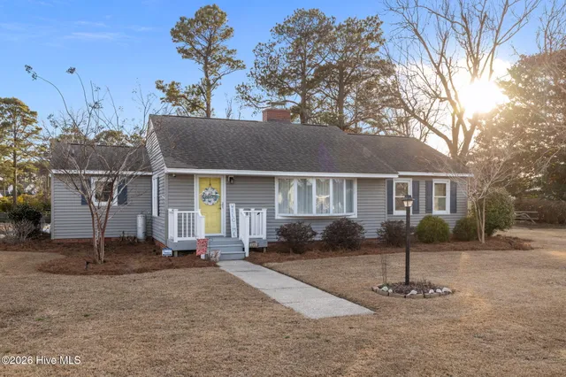 $415,000 | 104 George Street, Beaufort, NC 28516