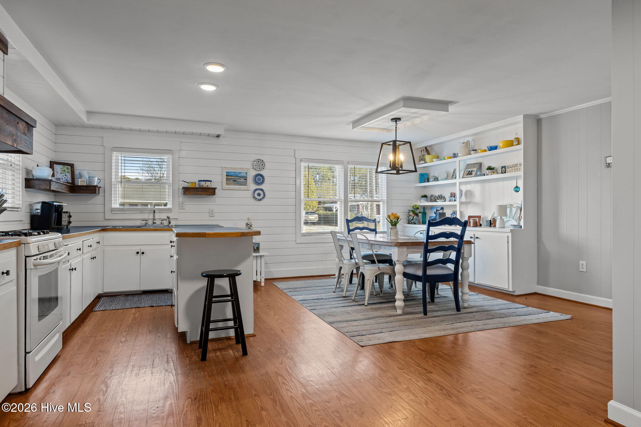 104 George Street Beaufort, NC 28516 - Photo 14 of 40 14-web-or-mls-1S3A0836