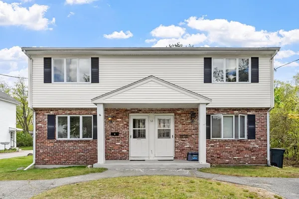 $449,000 | 13 Warren Avenue, Unit B, Chelmsford, MA 01824