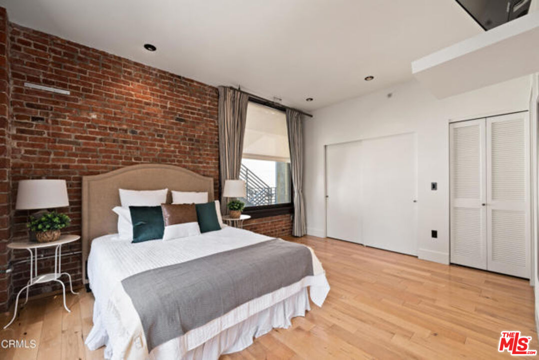 460 South Spring Street, Unit 601 Los Angeles, CA 90013 - Photo 7 of 18