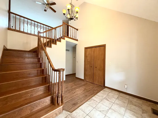 $329,900 | 1867 Gragg Street, Centralia, IL 62801