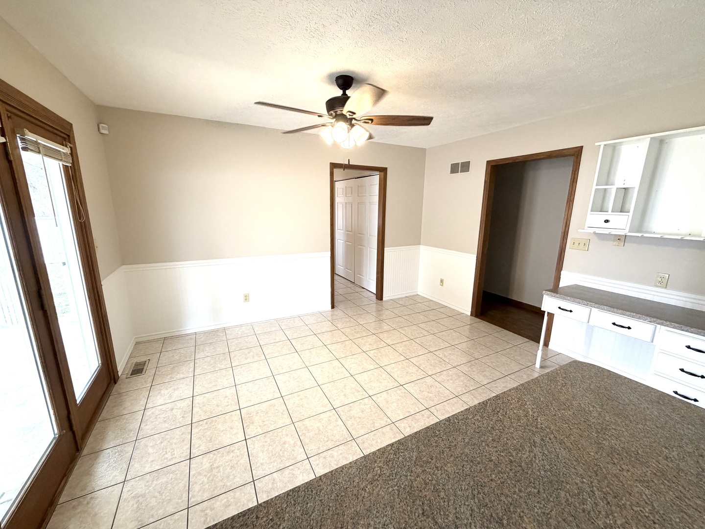 1867 Gragg Street Centralia, IL 62801 - Photo 10 of 30 a view of an empty room with window and cabinet