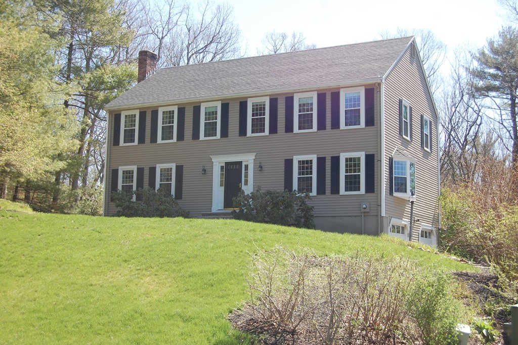 162 Hay Meadow Road North Andover, MA 01845 - Photo 2 of 30 Gallery Image 2