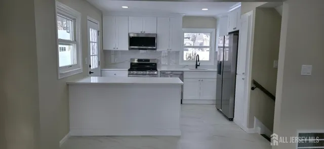 $599,999 | 22 Robin Place, Sayreville, NJ 08859