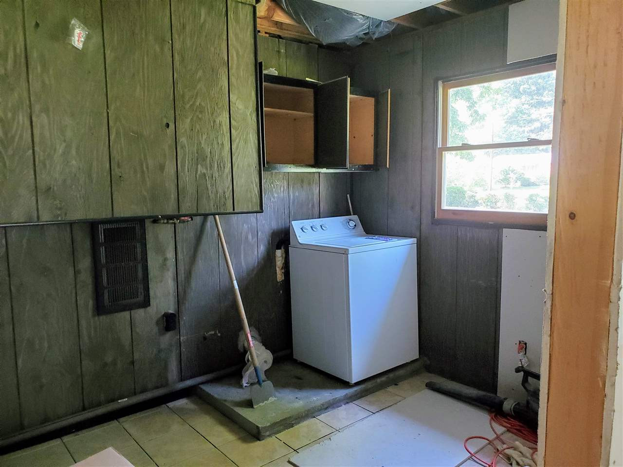 2805 Oak Ridge Court Raleigh, NC 27603 - Photo 23 of 24 Utility / Laundry Room
