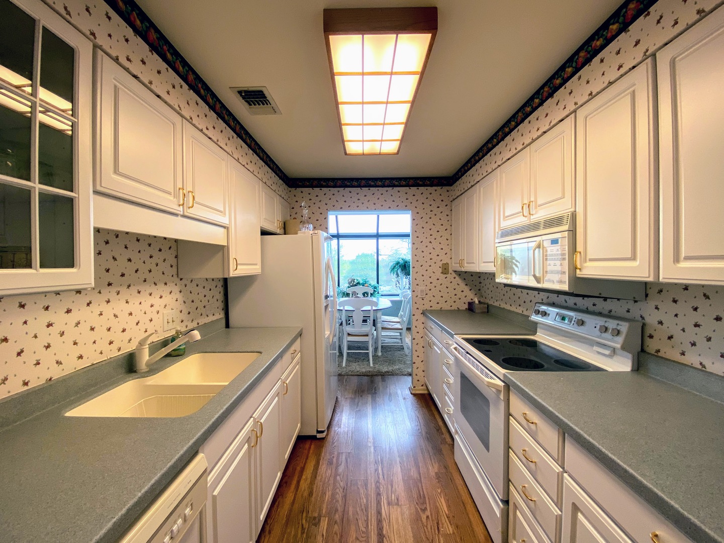 2200 Bouterse Street, Unit 407 Park Ridge, IL 60068 - Photo 13 of 30