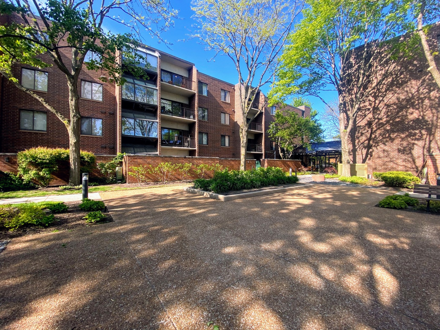 2200 Bouterse Street, Unit 407 Park Ridge, IL 60068 - Photo 4 of 30