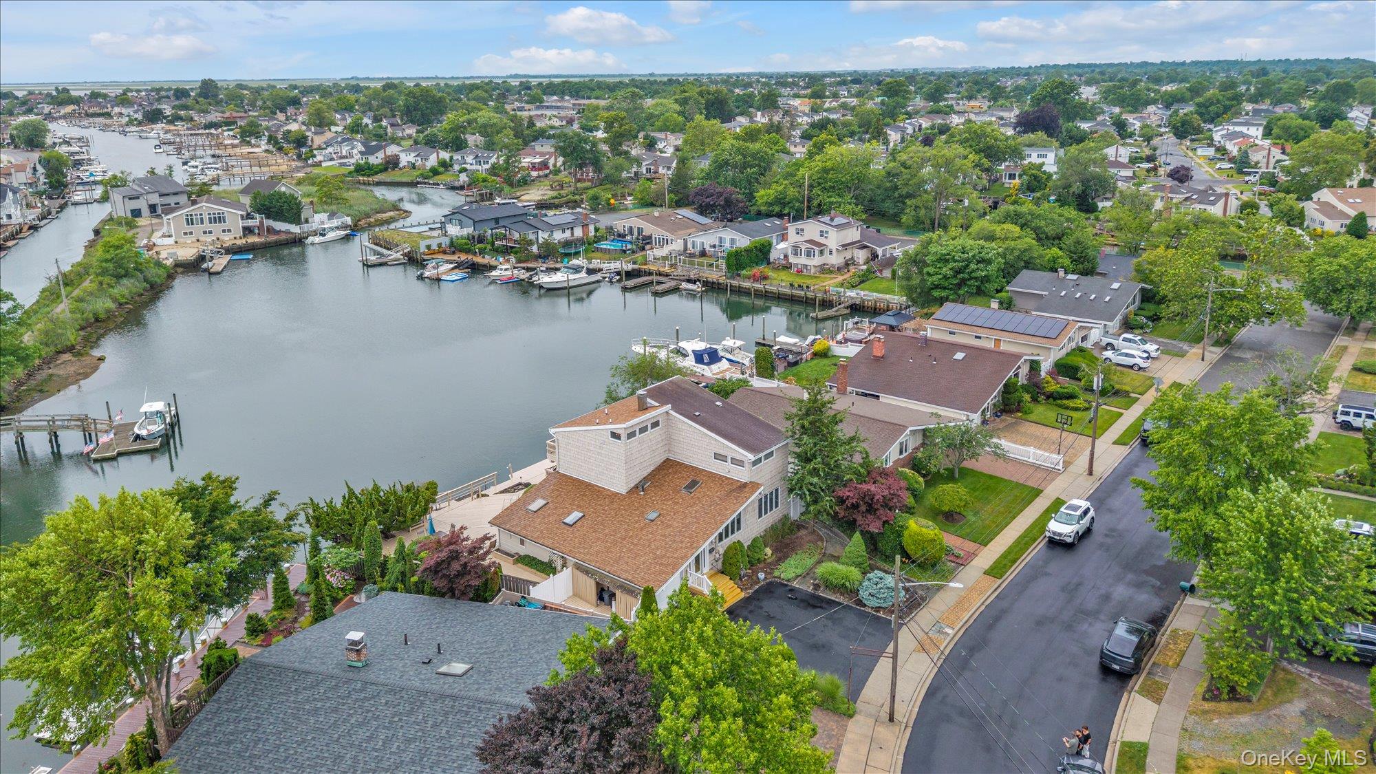 2643 Belmill Road Bellmore, NY 11710 - Photo 32 of 39