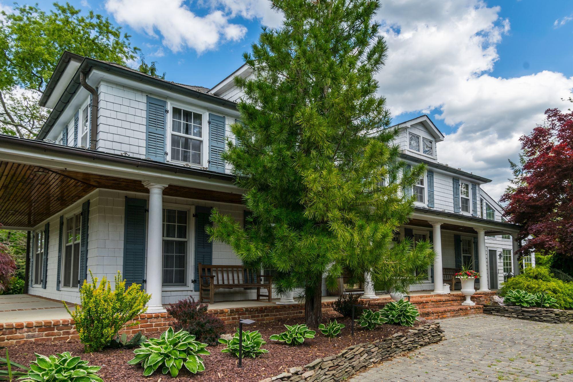 395 Tennent Road Morganville, NJ 07751 - Photo 16 of 71 068_395_Tennent_Road_333765_626078