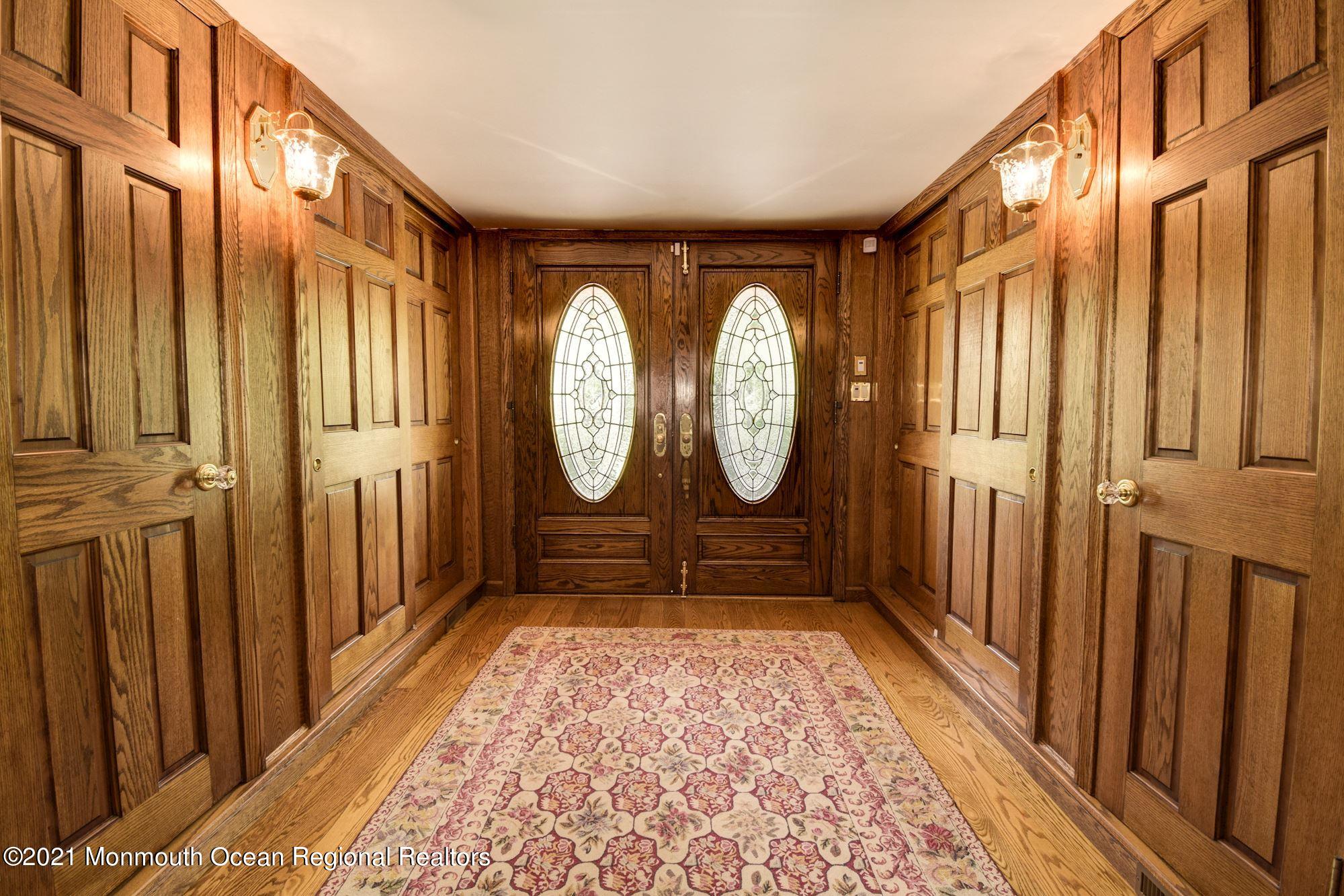 395 Tennent Road Morganville, NJ 07751 - Photo 18 of 71 099_395_Tennent_Road_333765_626078