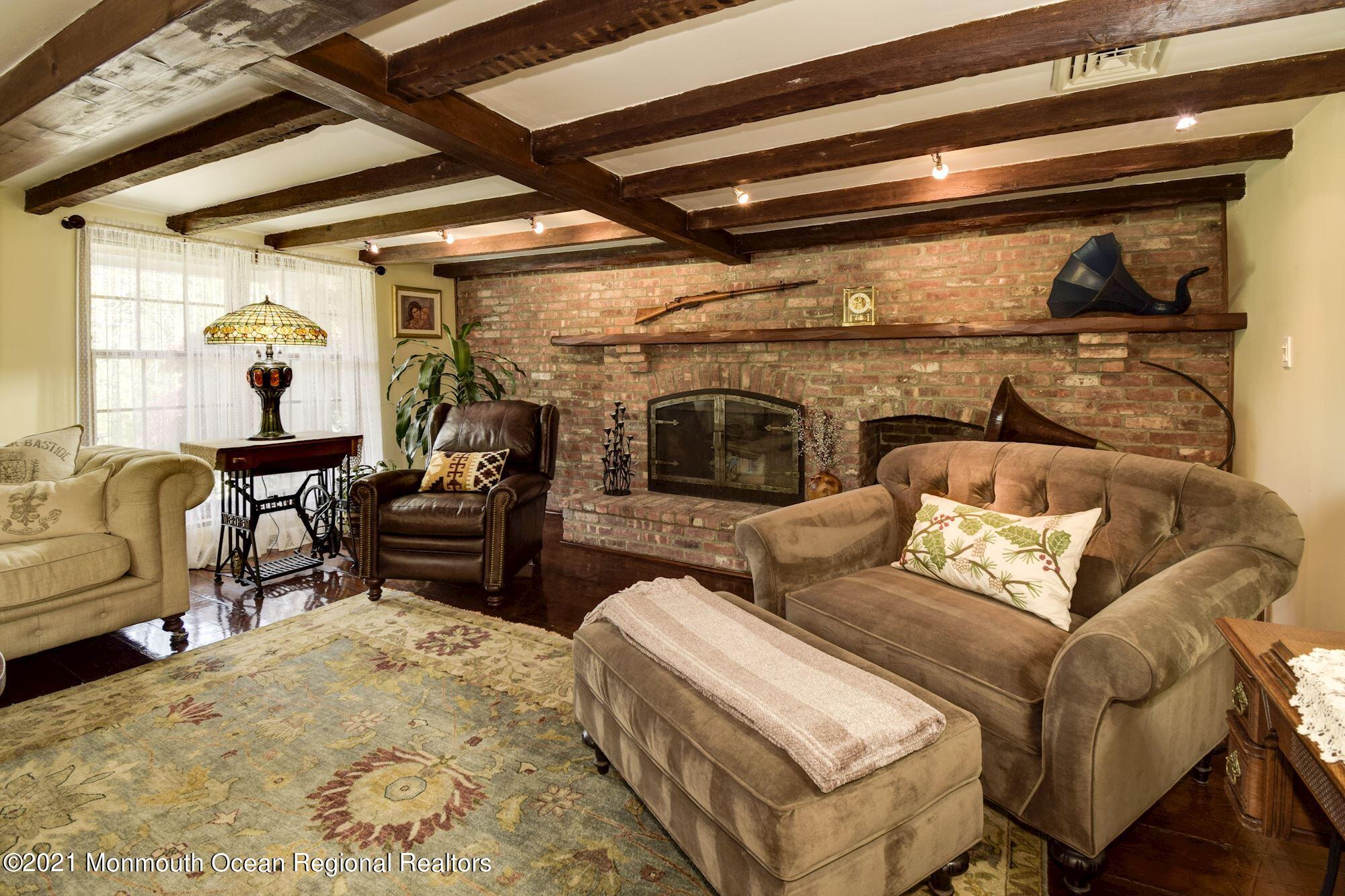 395 Tennent Road Morganville, NJ 07751 - Photo 20 of 71 097_395_Tennent_Road_333765_626078