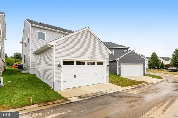 $713,788 | 2724 Pavilion Lane, Adamstown, MD 21710