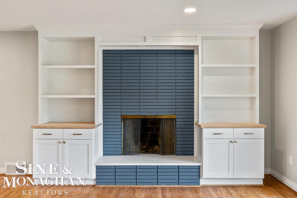 781 Fairford Road Grosse Pointe Woods, MI 48236 - Photo 5 of 57