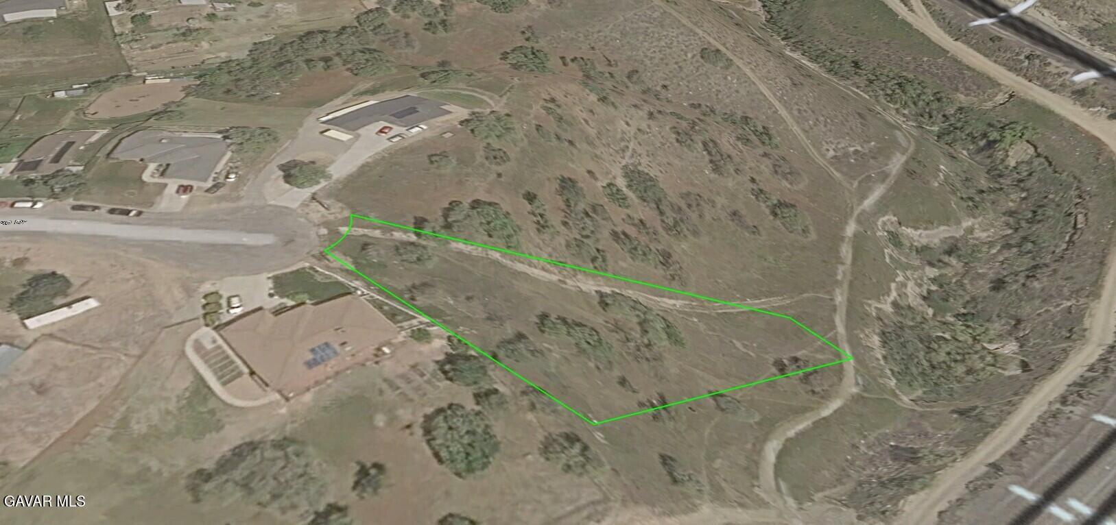 19300 Moon Drive Tehachapi, CA 93561 - Photo 3 of 13