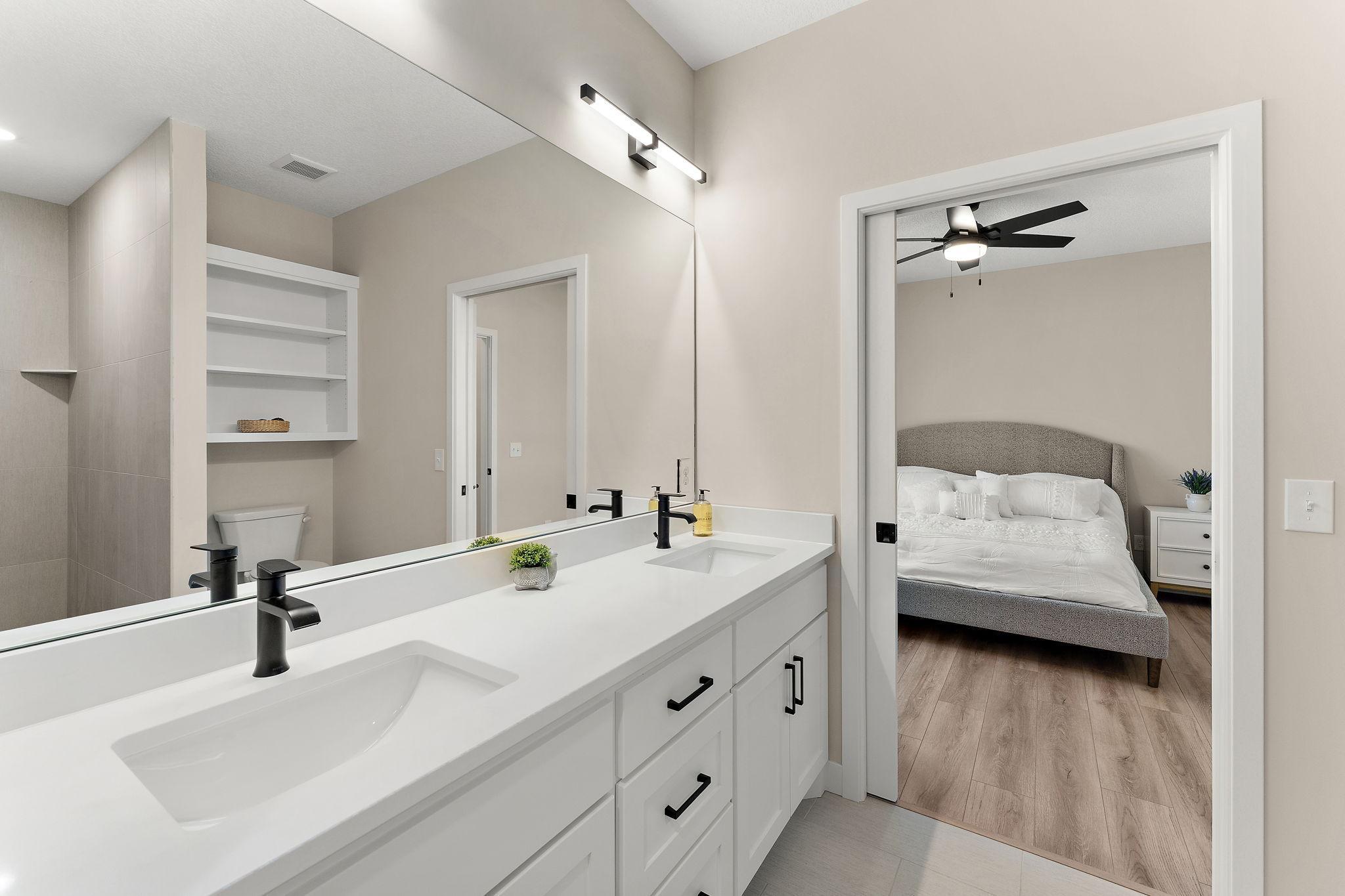 2446 County Rd D West Roseville, MN 55113 - Photo 15 of 37