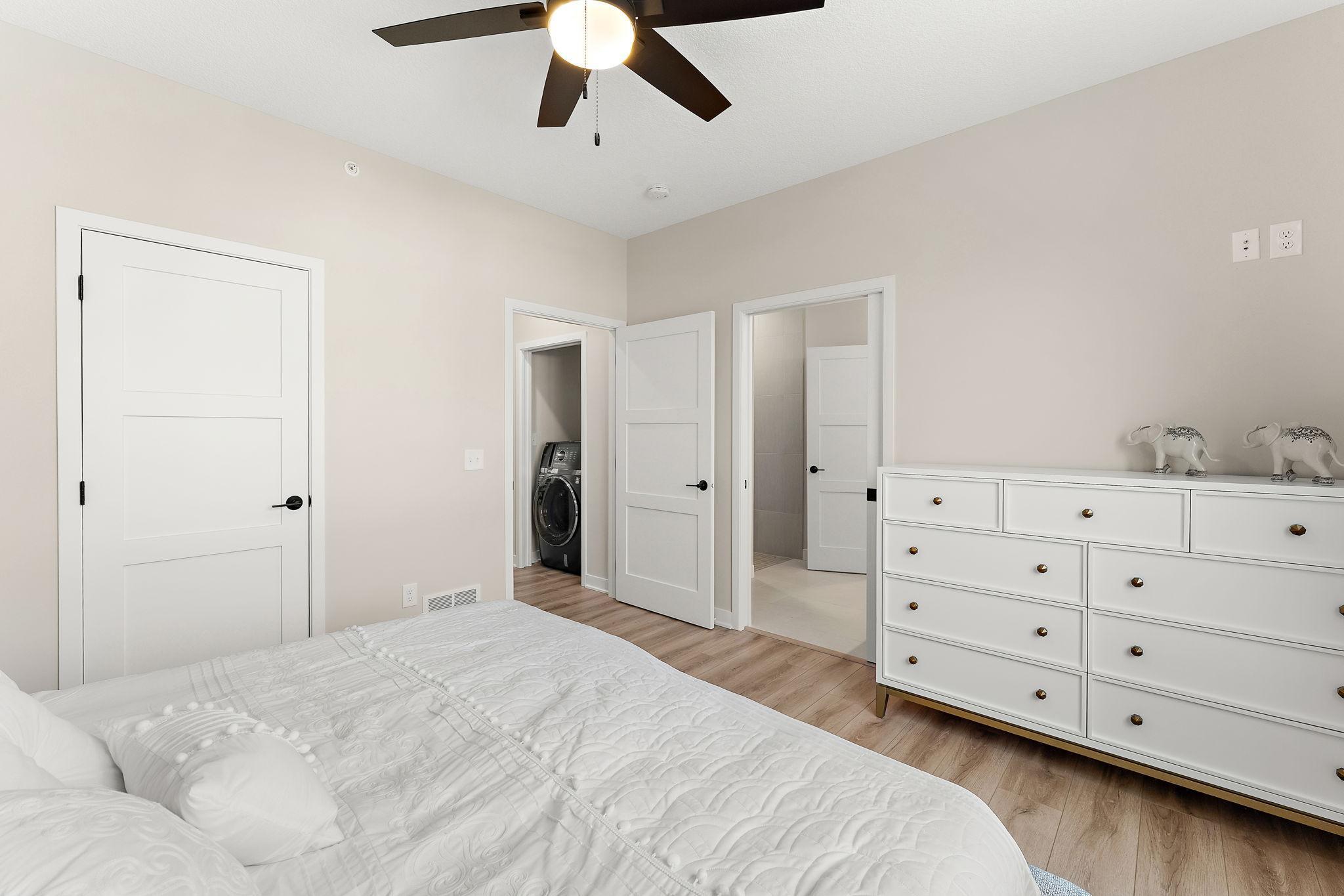 2446 County Rd D West Roseville, MN 55113 - Photo 16 of 37