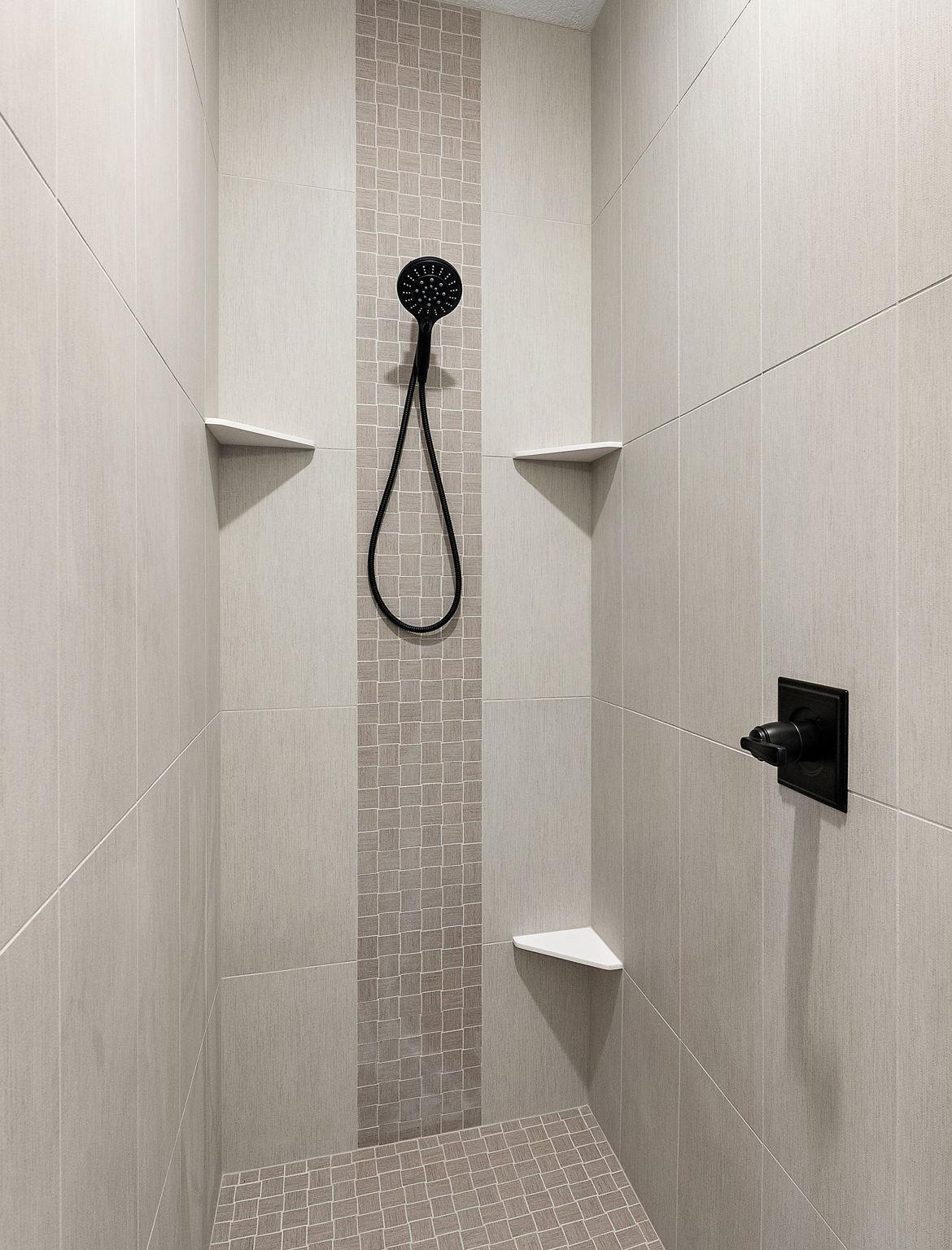 2446 County Rd D West Roseville, MN 55113 - Photo 19 of 37