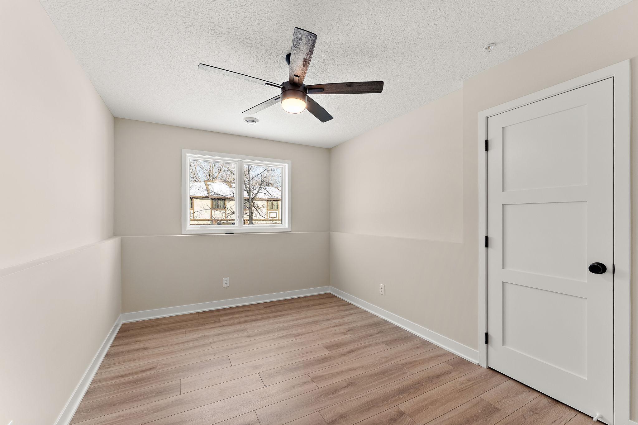 2446 County Rd D West Roseville, MN 55113 - Photo 26 of 37