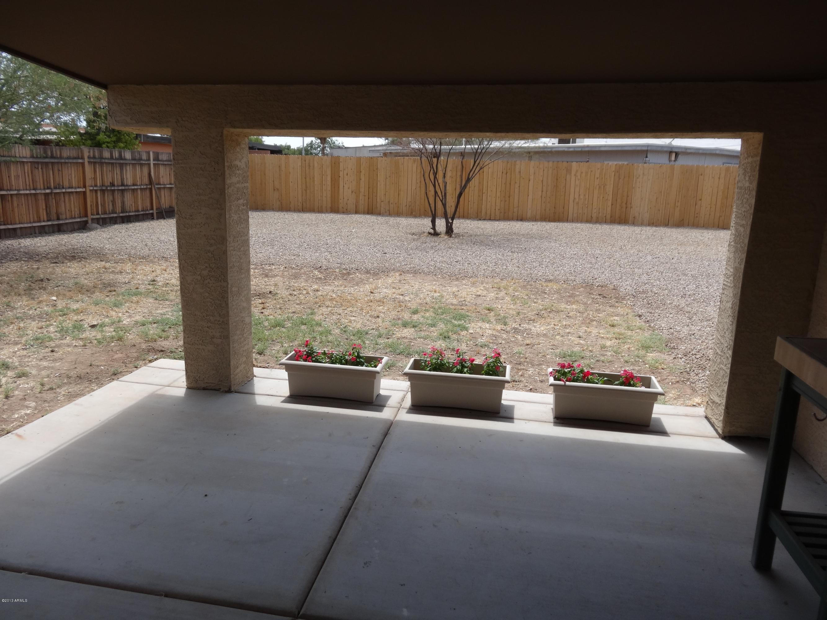 406 South Roberts Road Tempe, AZ 85281 - Photo 12 of 31 082
