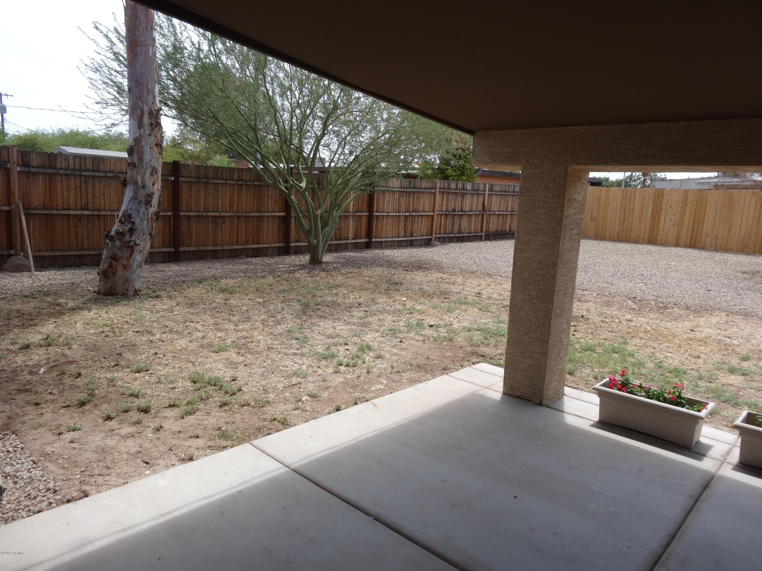 406 South Roberts Road Tempe, AZ 85281 - Photo 13 of 31 083
