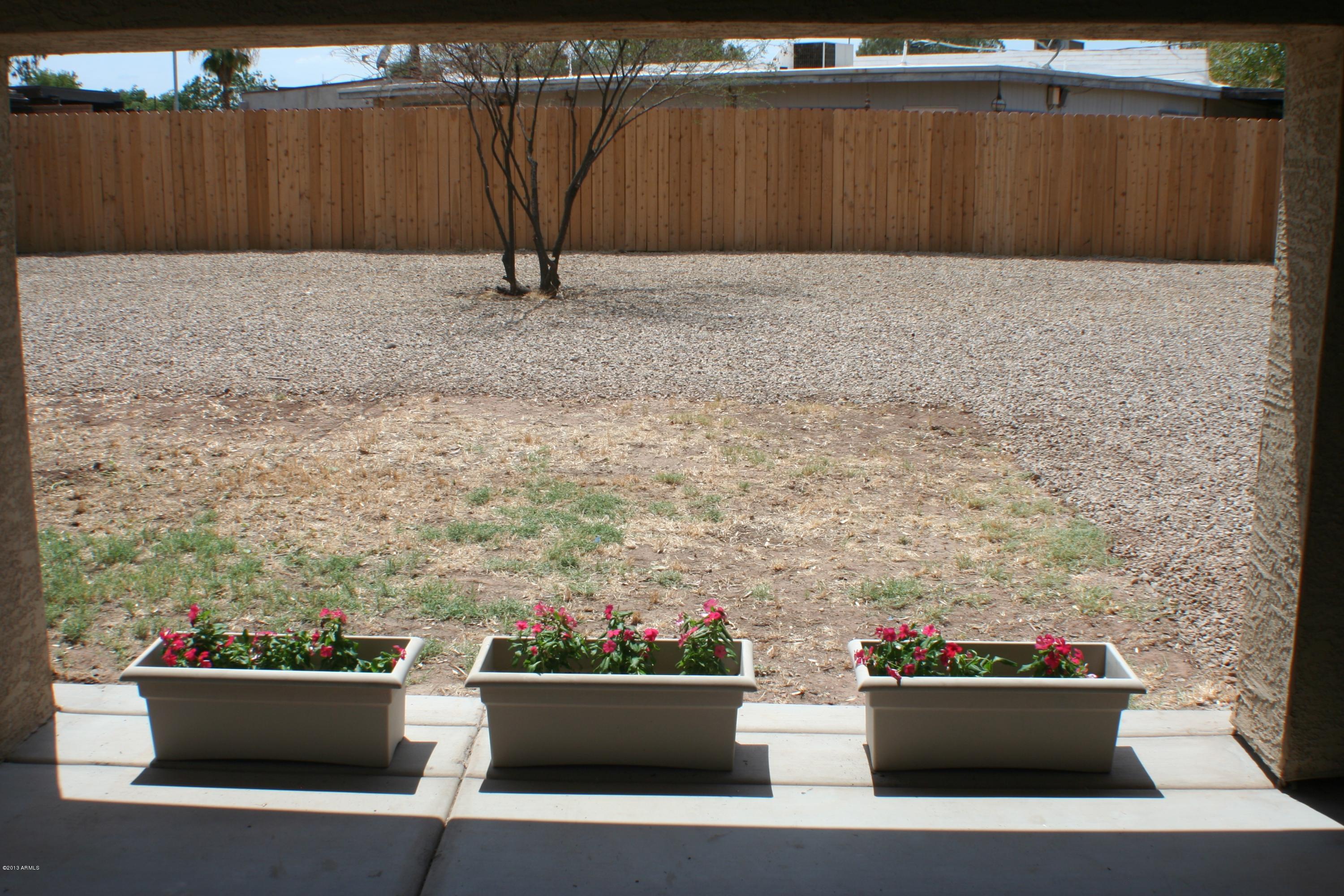 406 South Roberts Road Tempe, AZ 85281 - Photo 14 of 31 011