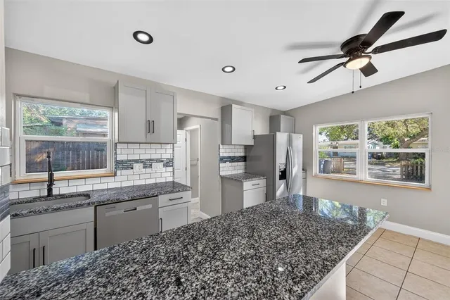 $3,490 | 2245 17th Avenue South, St. Petersburg, FL 33712