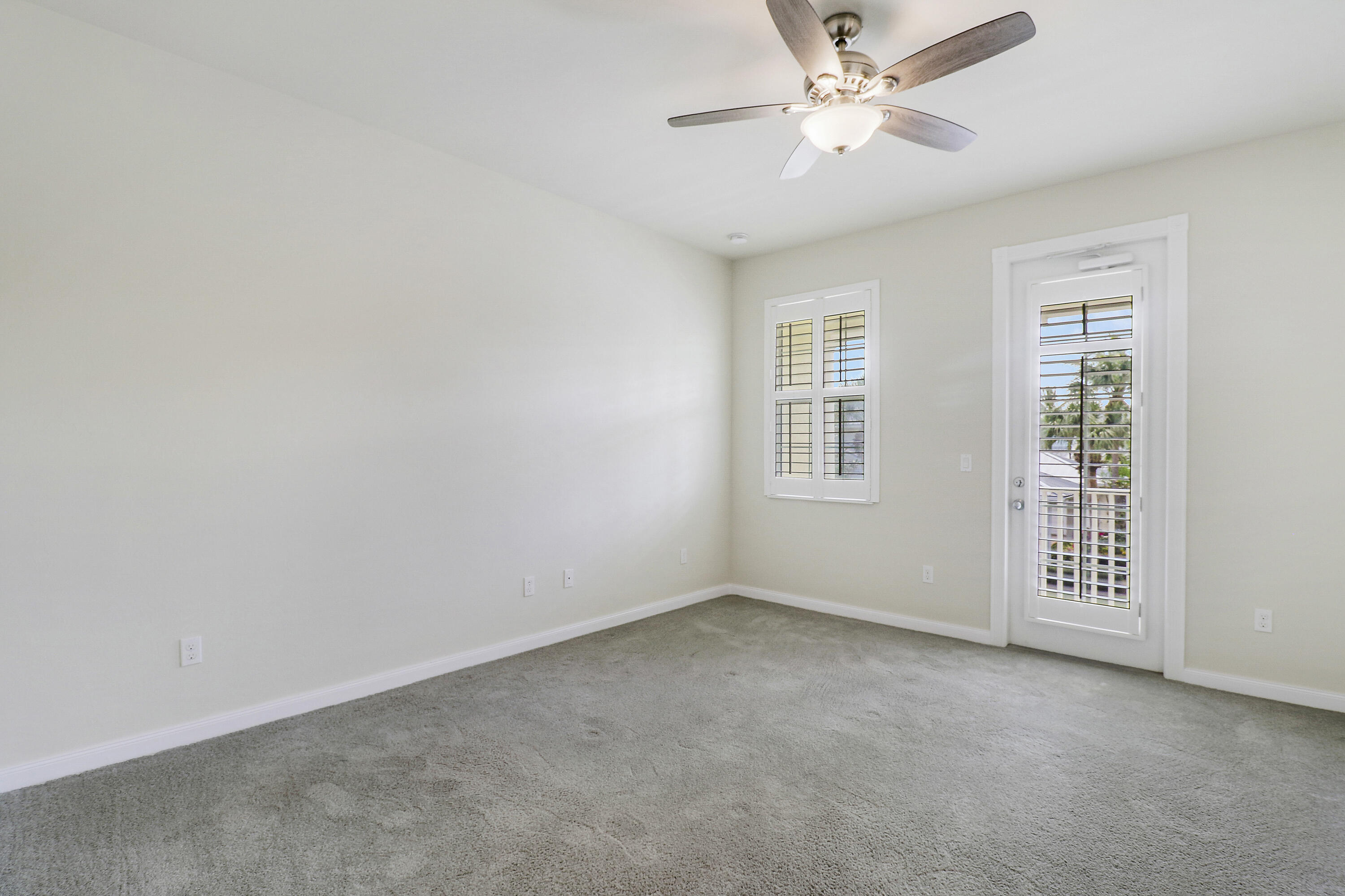 1043 Key Largo Street Jupiter, FL 33458 - Photo 20 of 46 Primary Suite