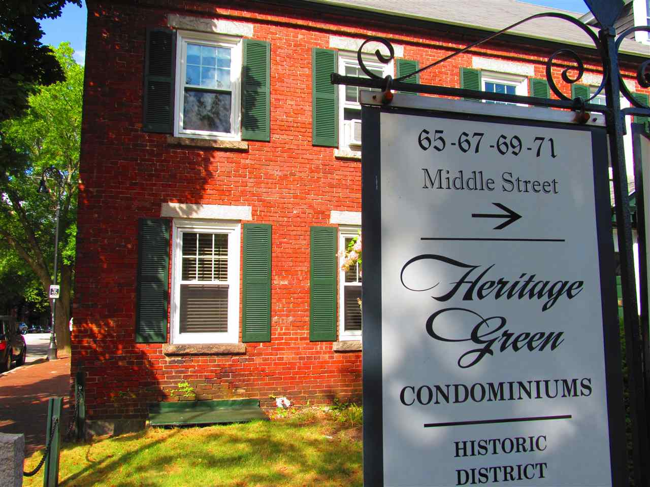 69 Middle Street, Unit R4 Manchester, NH 03101 - Photo 3 of 17 Gallery Image 3