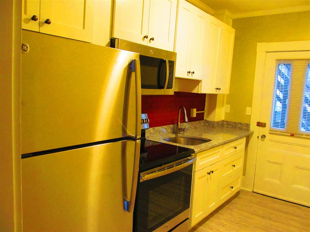 69 Middle Street, Unit R4 Manchester, NH 03101 - Photo 10 of 17 Gallery Image 10